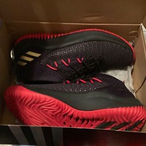 Still have these shoes in hand